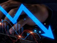 黄金，突然直线跳水！这国央行，维持利率不变！